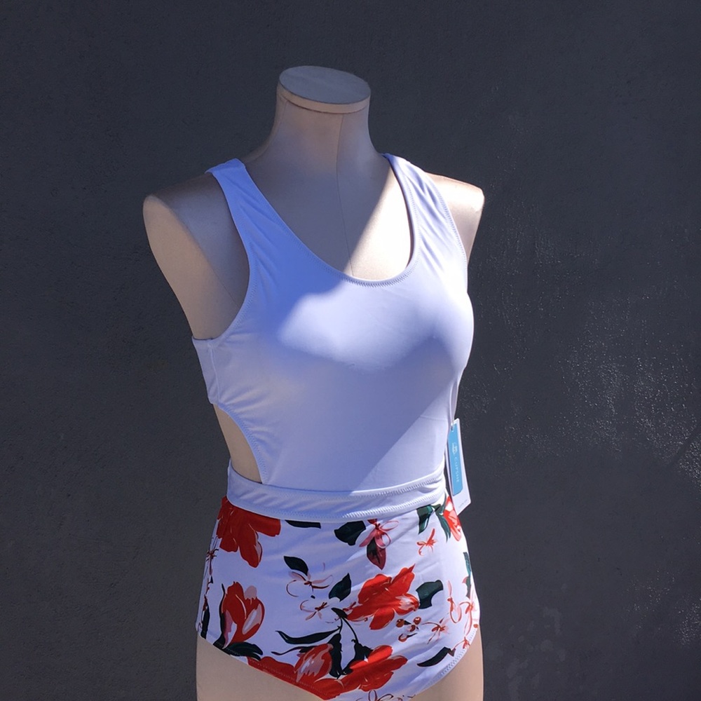 Bathing suit